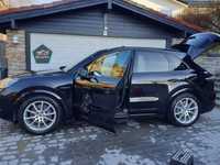 Ekovask bilvask uten vann i Eidsvåg - svart Porsche Cayenne