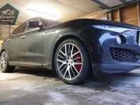 Maserati Levante før Ekovask utvendig bilvask